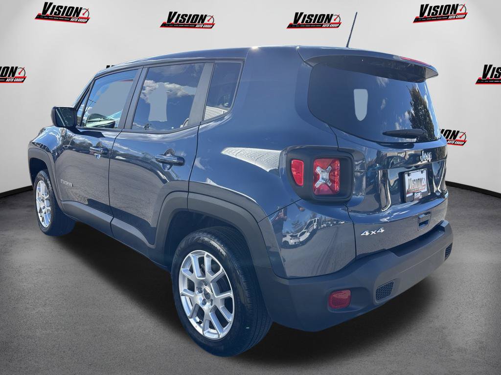 Used 2023 Jeep Renegade Latitude AWD/4WD image 8