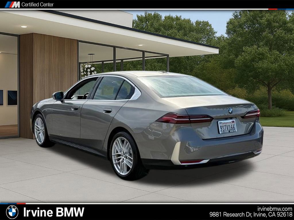 Used 2025 BMW 530i image 12