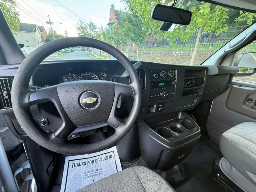 Used 2015 Chevrolet Express 2500 image 13