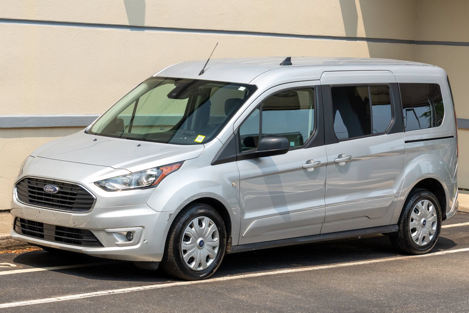 Used 2022 Ford Transit Connect XLT
