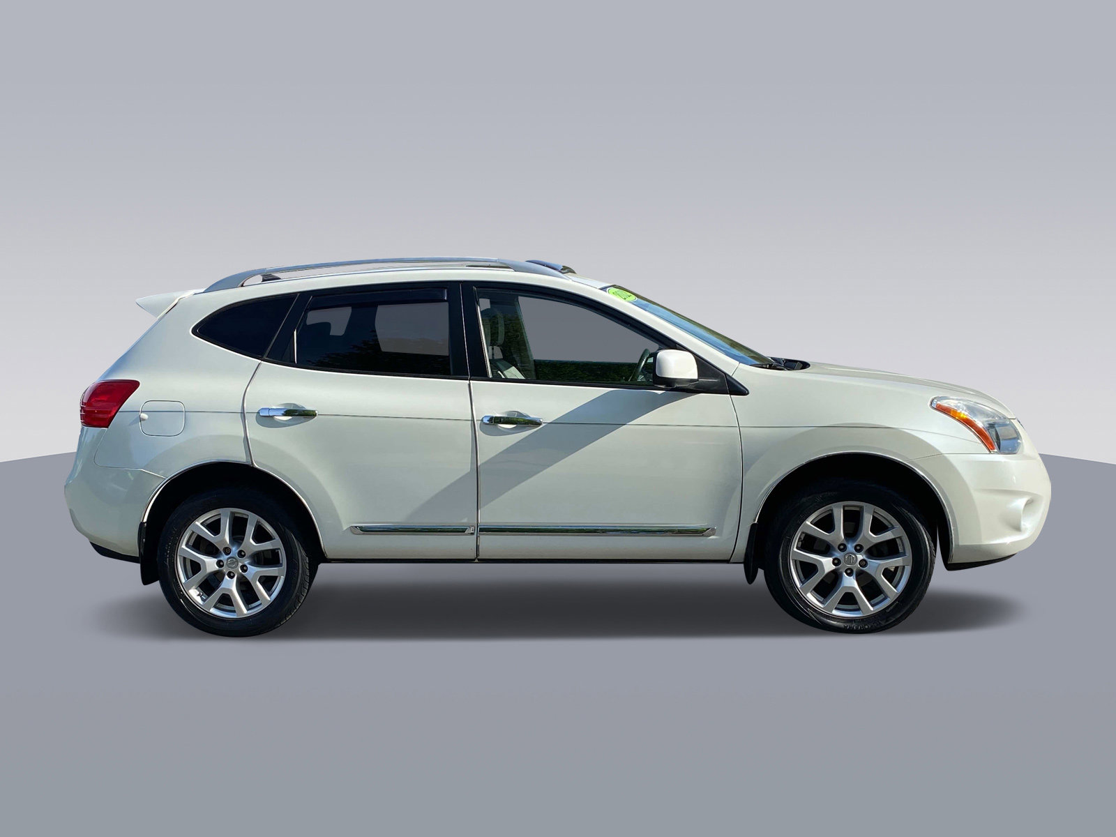Used 2012 Nissan Rogue SL image 4