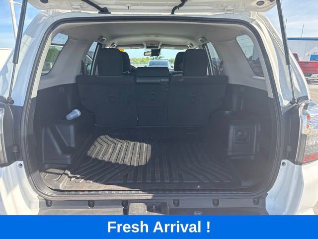 Used 2023 Toyota 4Runner SR5 AWD/4WD image 11