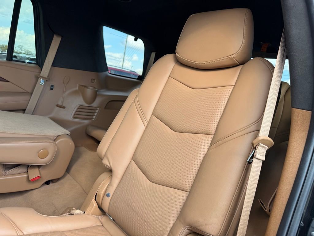 Used 2017 Cadillac Escalade Platinum image 15