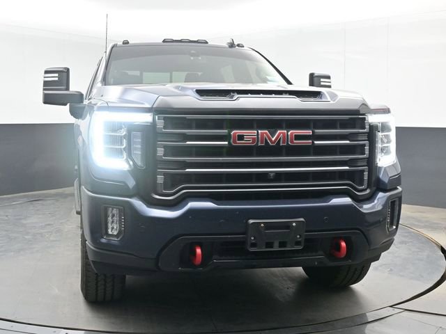 Used 2022 GMC Sierra 2500 AT4 w/ AT4 Preferred Package AWD/4WD image 3