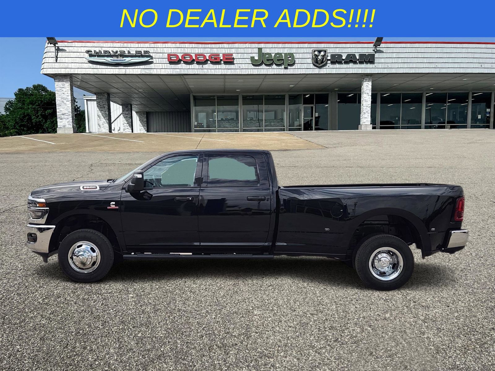 New 2026 RAM 3500 Tradesman video 3