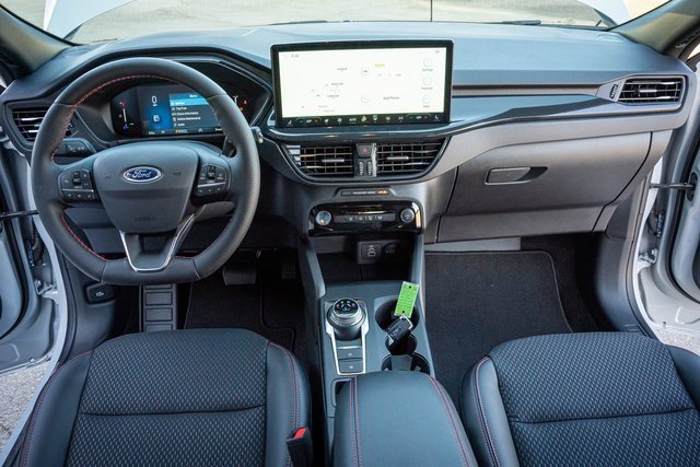 New 2025 Ford Escape ST-Line image 29