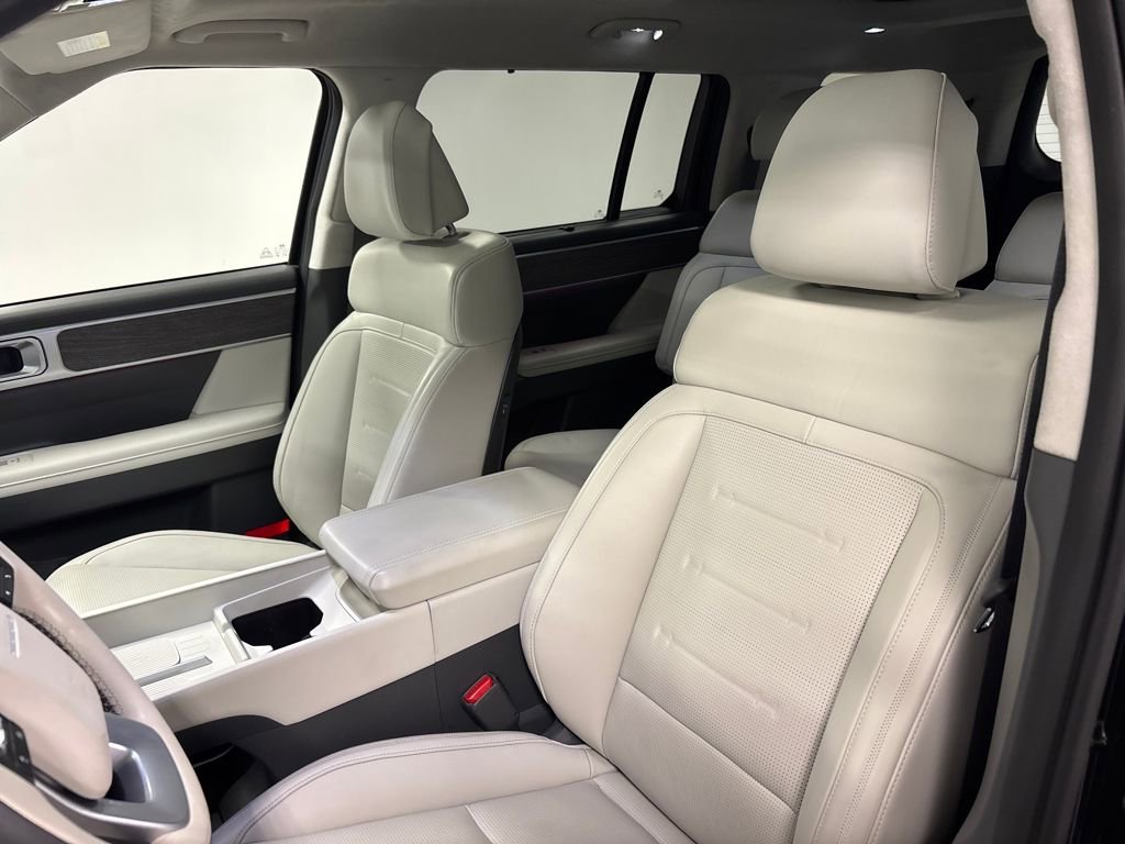 Used 2025 Hyundai Santa Fe Calligraphy image 26