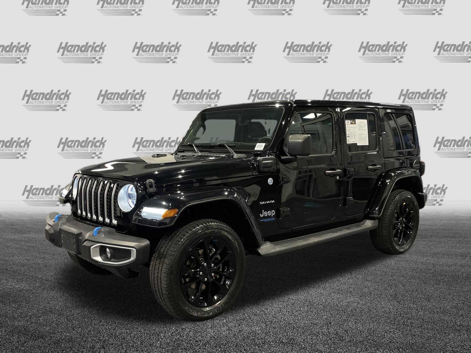 Used 2022 Jeep Wrangler Unlimited Sahara w/ Cold Weather Group image 6