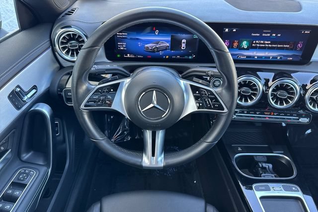 Used 2025 Mercedes-Benz CLA 250 image 16