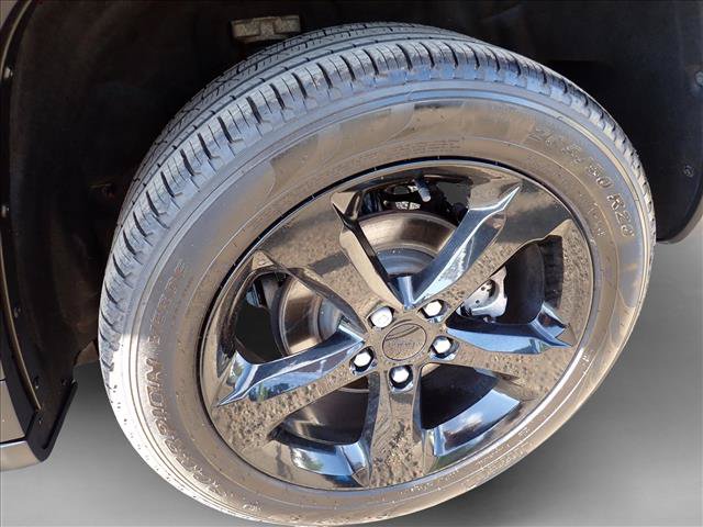 Used 2023 Jeep Grand Cherokee Limited w/ Black Appearance Package AWD/4WD image 7