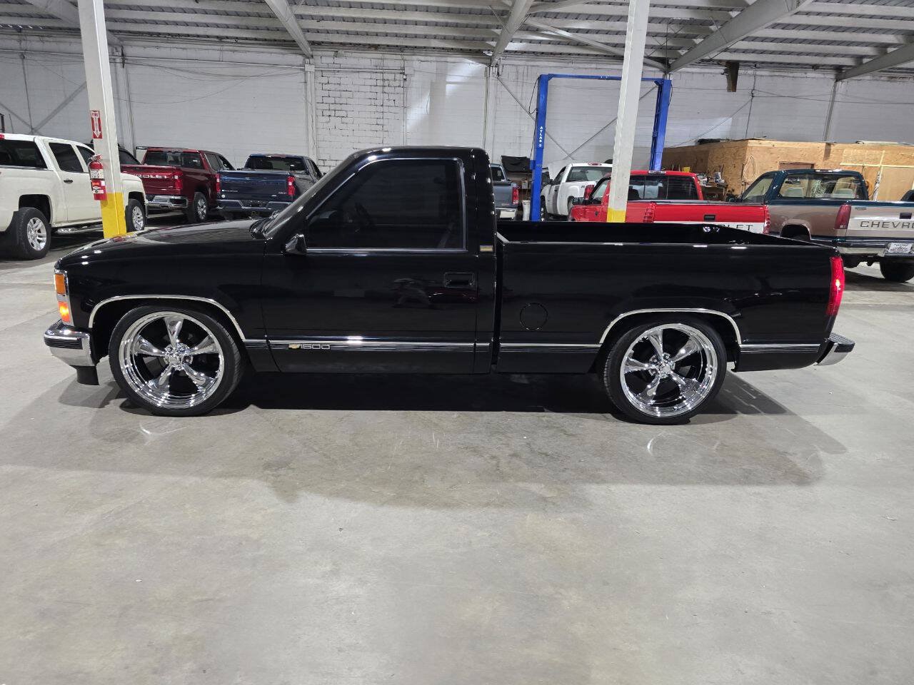 Used 1990 Chevrolet Silverado 1500 2WD Regular Cab image 5