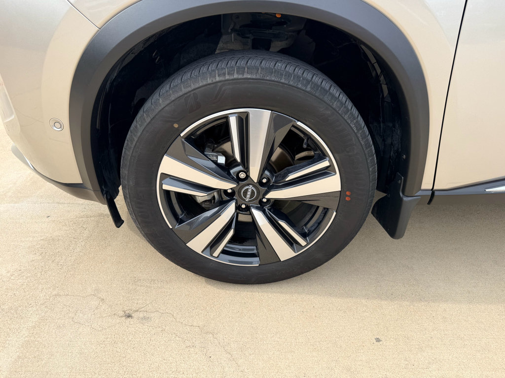 Used 2023 Nissan Rogue Platinum FWD image 30