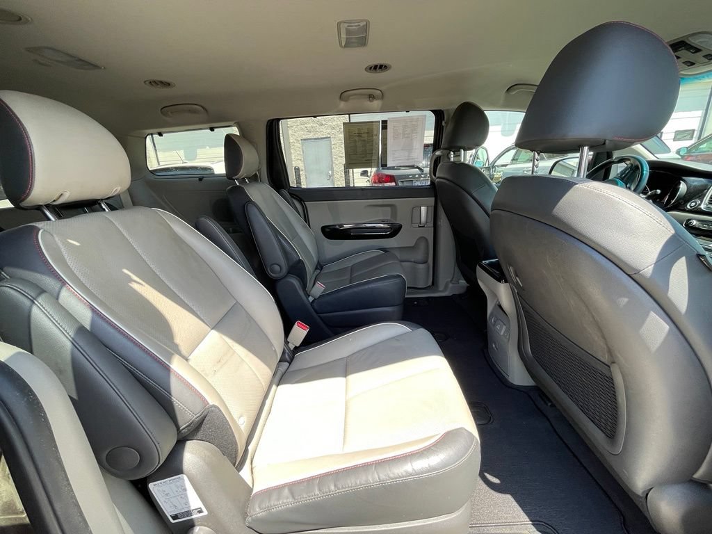 Used 2018 Kia Sedona SX FWD image 28