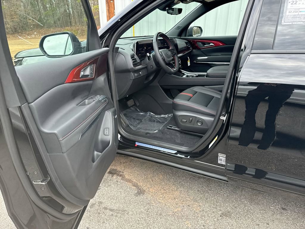 New 2026 Chevrolet Traverse RS image 13