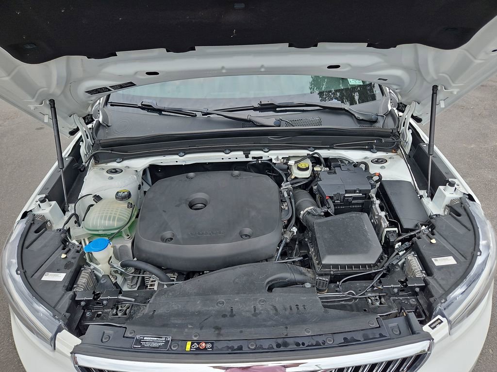 Used 2019 Volvo XC40 T4 Inscription FWD image 32