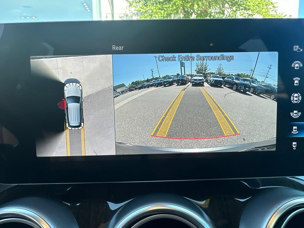 Used 2021 Mercedes-Benz GLC 300 4MATIC image 25