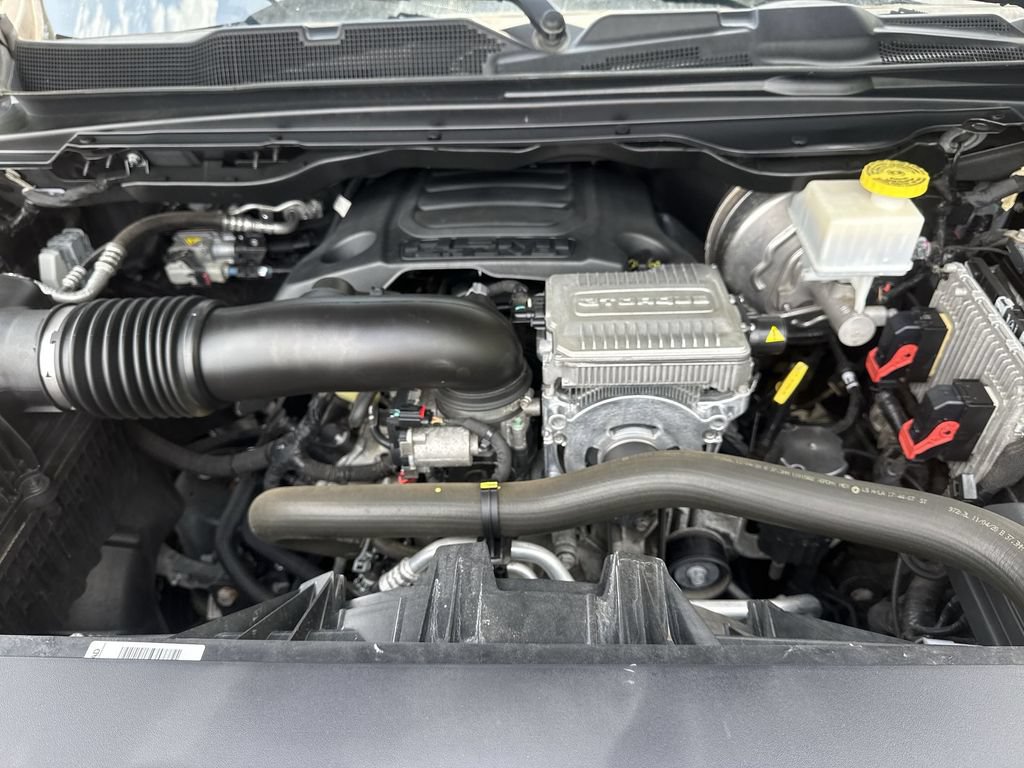 Used 2021 RAM 1500 Laramie AWD/4WD image 18