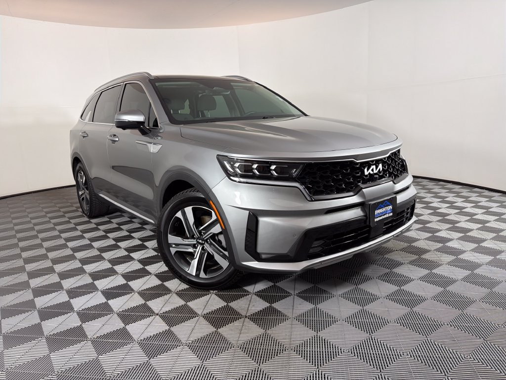 Used 2023 Kia Sorento SX Prestige w/ Panoramic Sunroof Package
