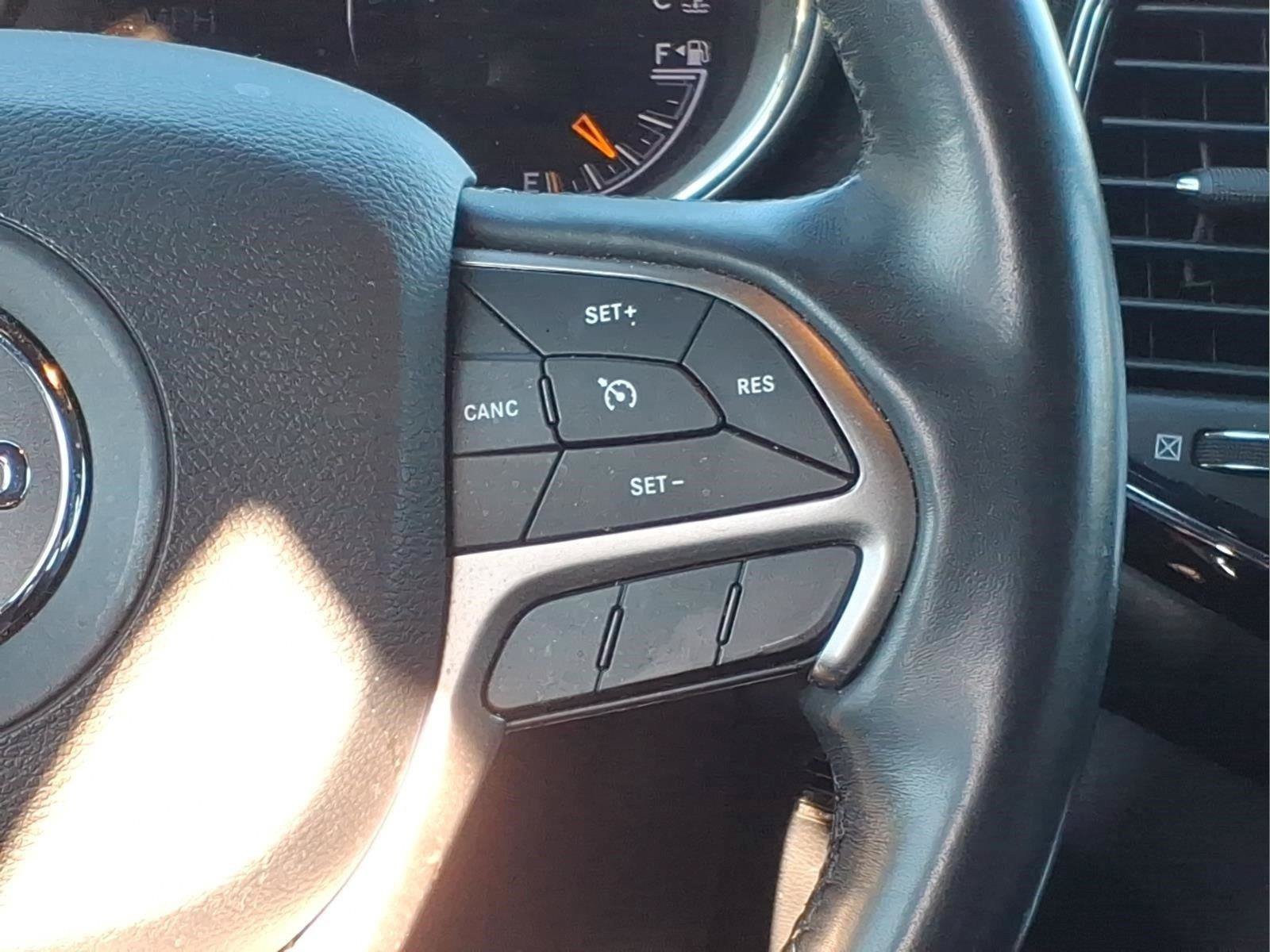 Used 2021 Jeep Grand Cherokee Laredo X AWD/4WD image 12