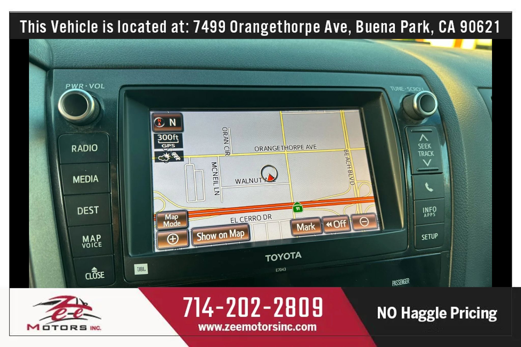 Used 2013 Toyota Sequoia Platinum RWD image 40