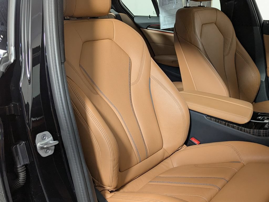 Certified 2023 BMW 530e xDrive w/ Premium Package AWD/4WD image 26
