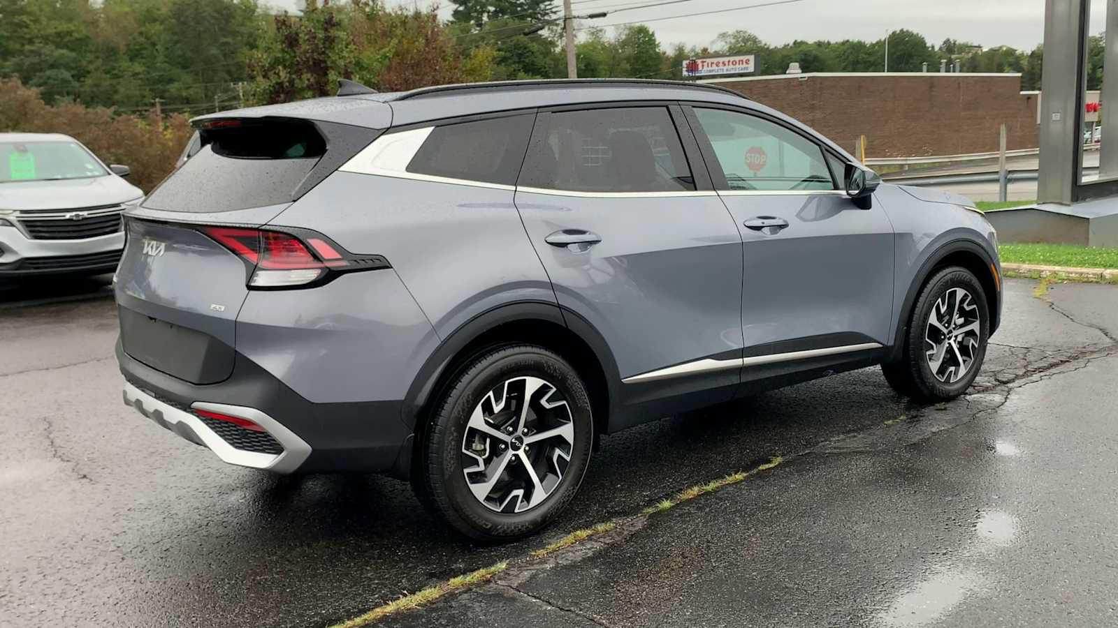 Used 2025 Kia Sportage EX w/ Premium Package AWD/4WD image 8