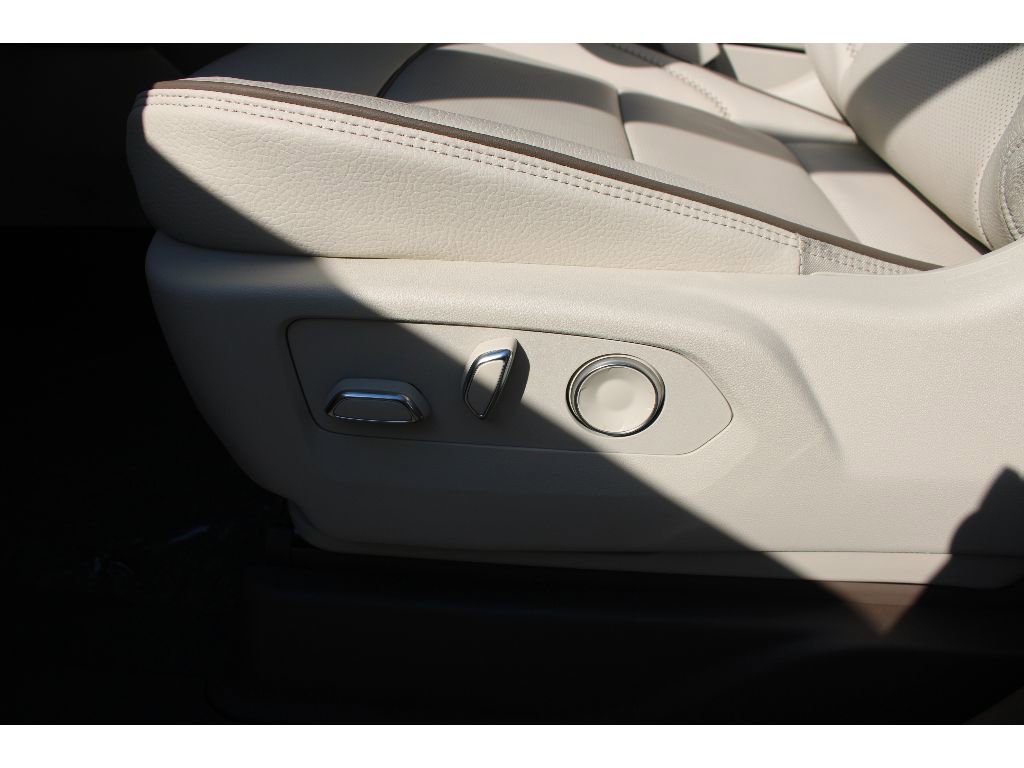 New 2026 GMC Yukon Denali w/ Denali Reserve Package image 19