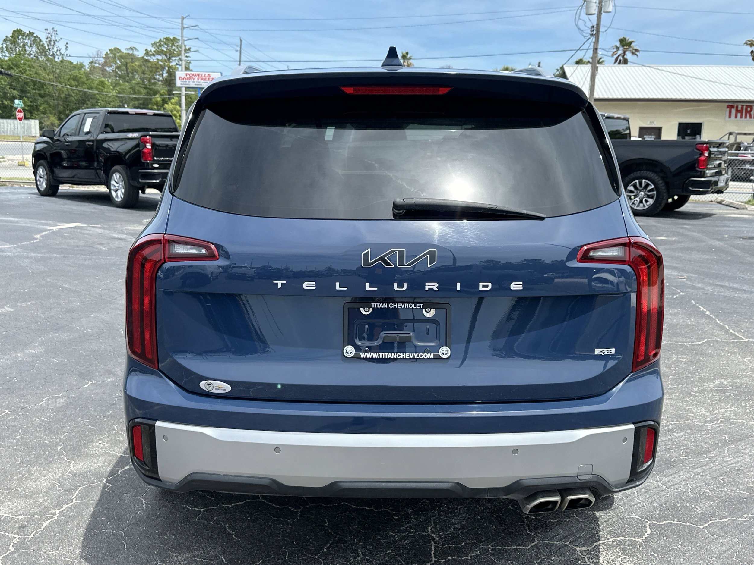 Used 2023 Kia Telluride S AWD/4WD image 6
