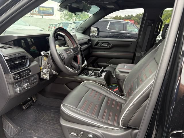 Used 2025 GMC Yukon XL AT4 Ultimate AWD/4WD image 6