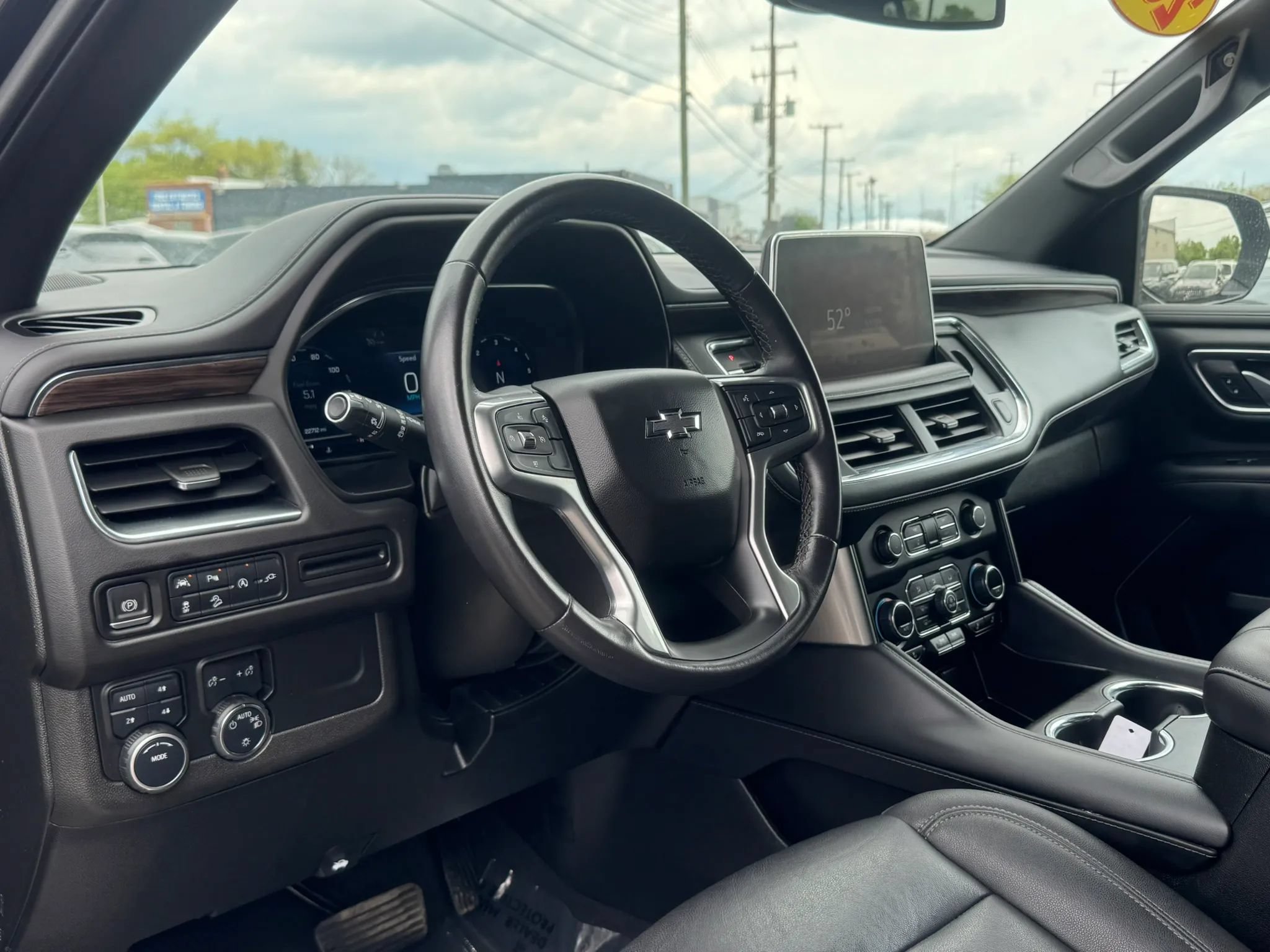 Used 2022 Chevrolet Tahoe Z71 AWD/4WD image 9