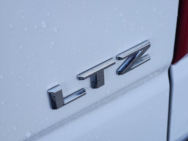 Used 2025 Chevrolet Silverado 1500 LTZ image 10