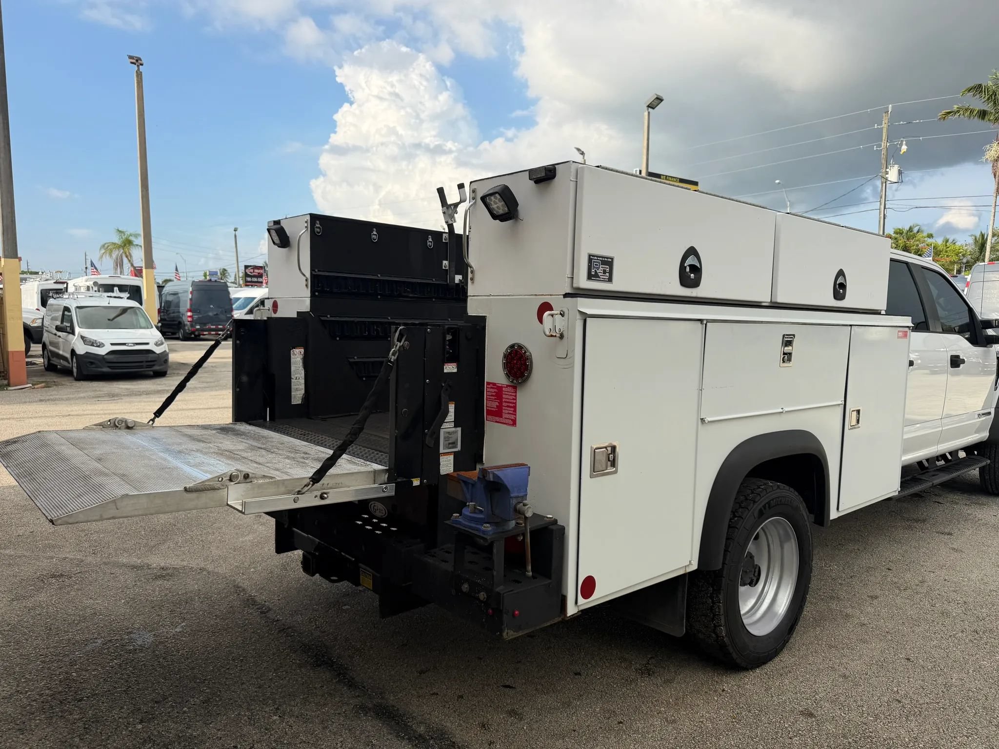 Used 2019 Ford F450 XL w/ Power Equipment Group AWD/4WD image 18