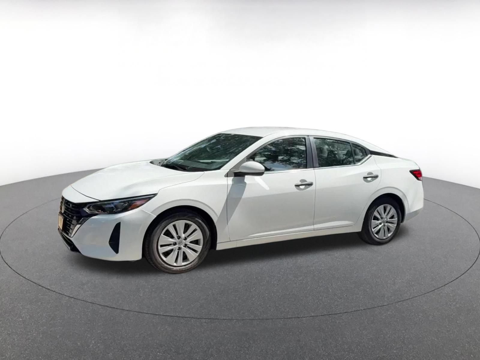 Used 2025 Nissan Sentra S FWD image 8