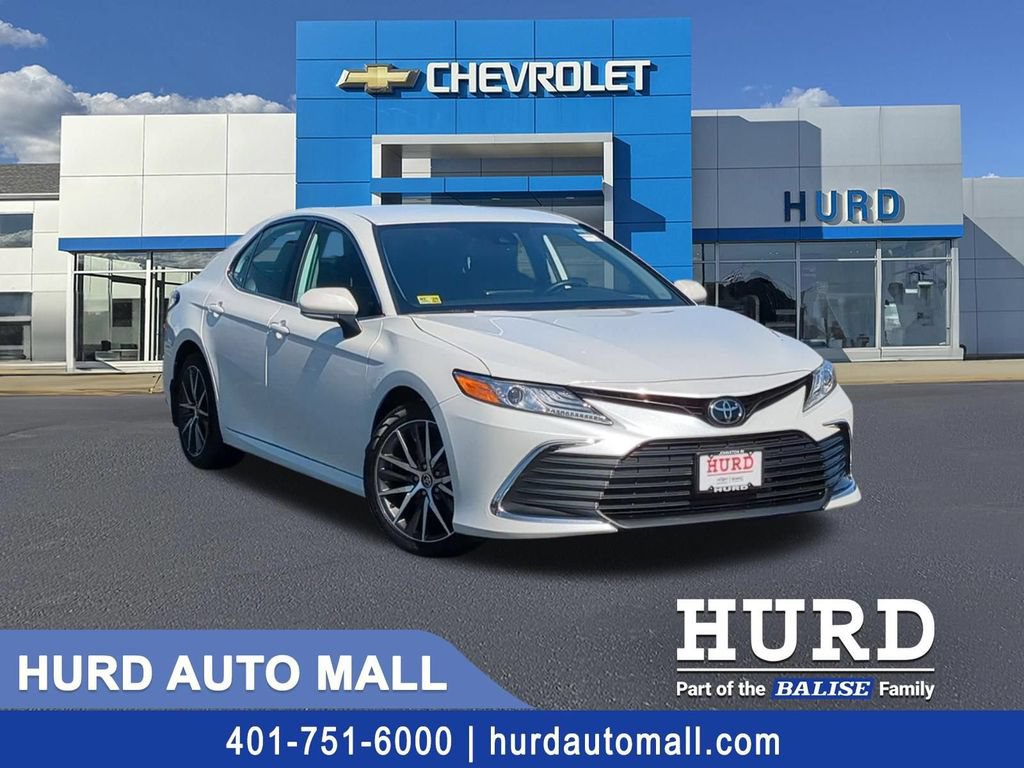 Used 2024 Toyota Camry XLE w/ Cold Weather Package