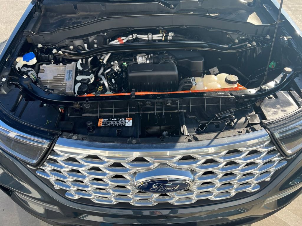 Used 2023 Ford Explorer Platinum w/ Technology Package image 31