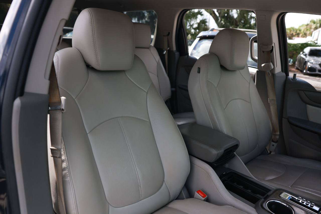 Used 2017 GMC Acadia Limited SLT AWD/4WD image 16