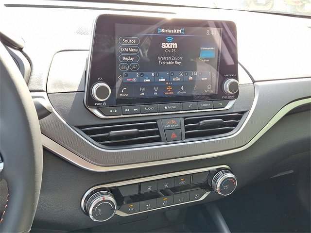 New 2025 Nissan Altima 2.5 SR image 8