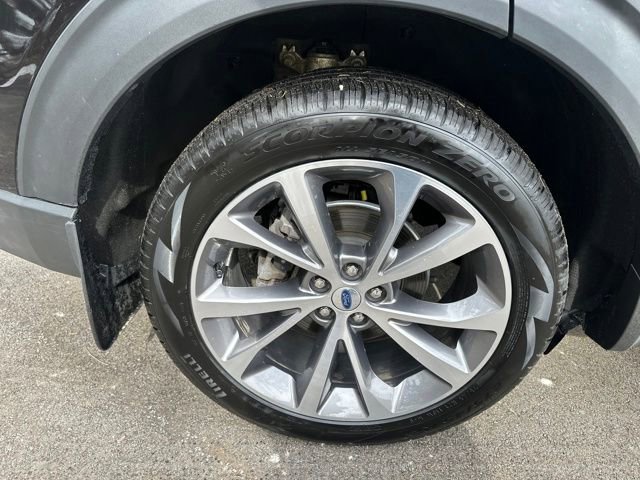 Used 2025 Ford Explorer Platinum w/ Ultimate Package image 14