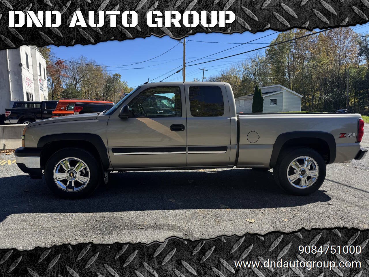 Used 2004 Chevrolet Silverado 1500 4x4 Extended Cab w/ Light Duty Power Package image 1