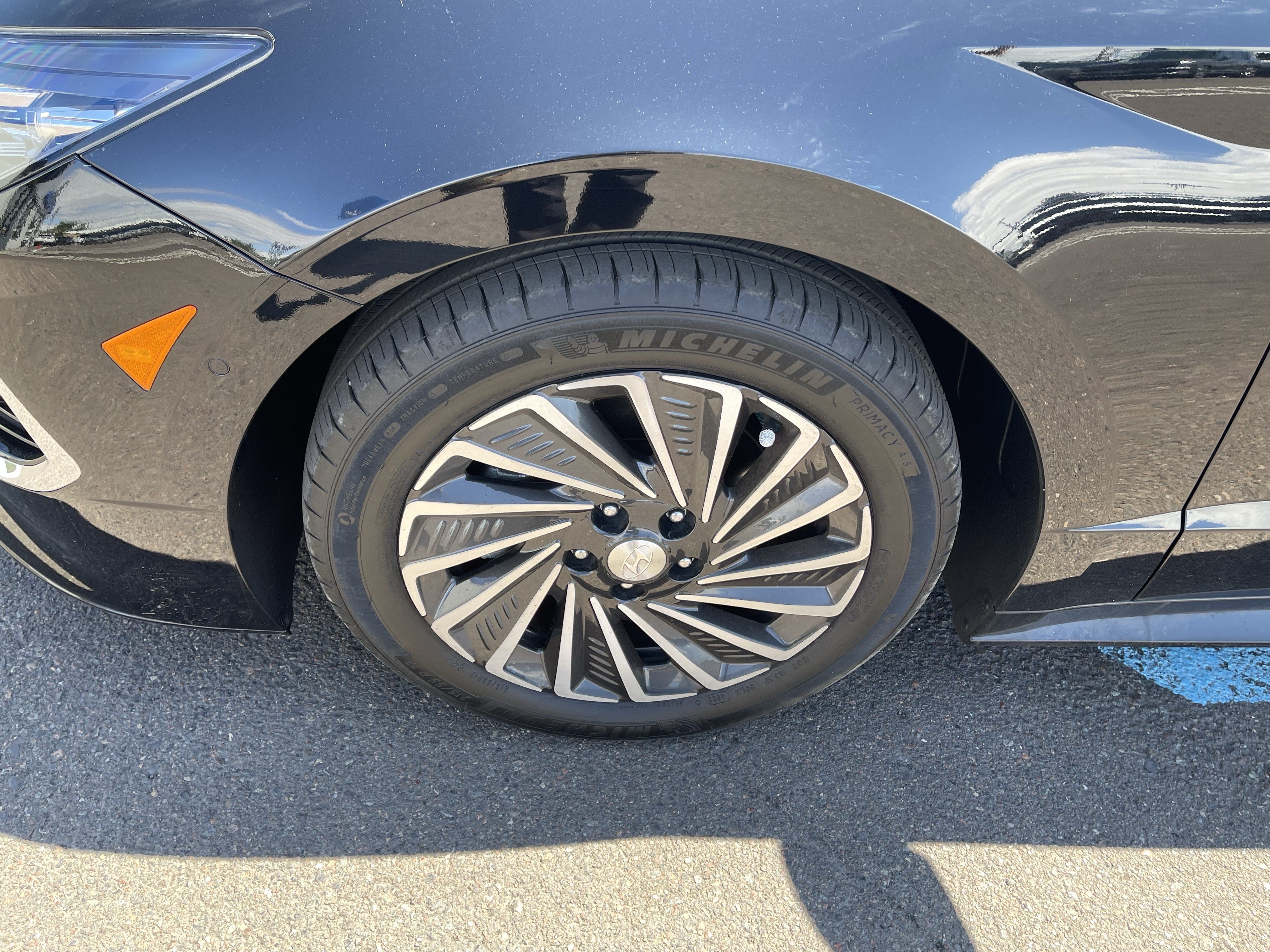 Certified 2023 Hyundai Sonata Limited FWD image 9