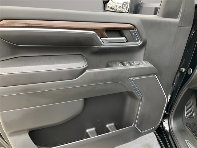 Used 2024 Chevrolet Silverado 2500 LT image 6