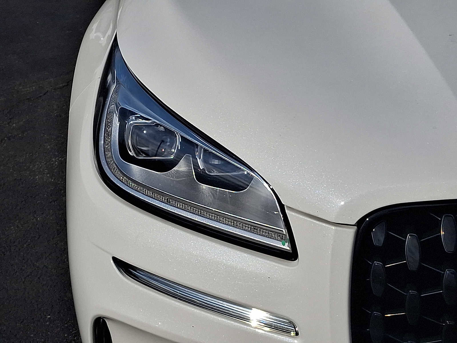 Used 2023 Lincoln Corsair Reserve w/ Equipment Group 201A image 9