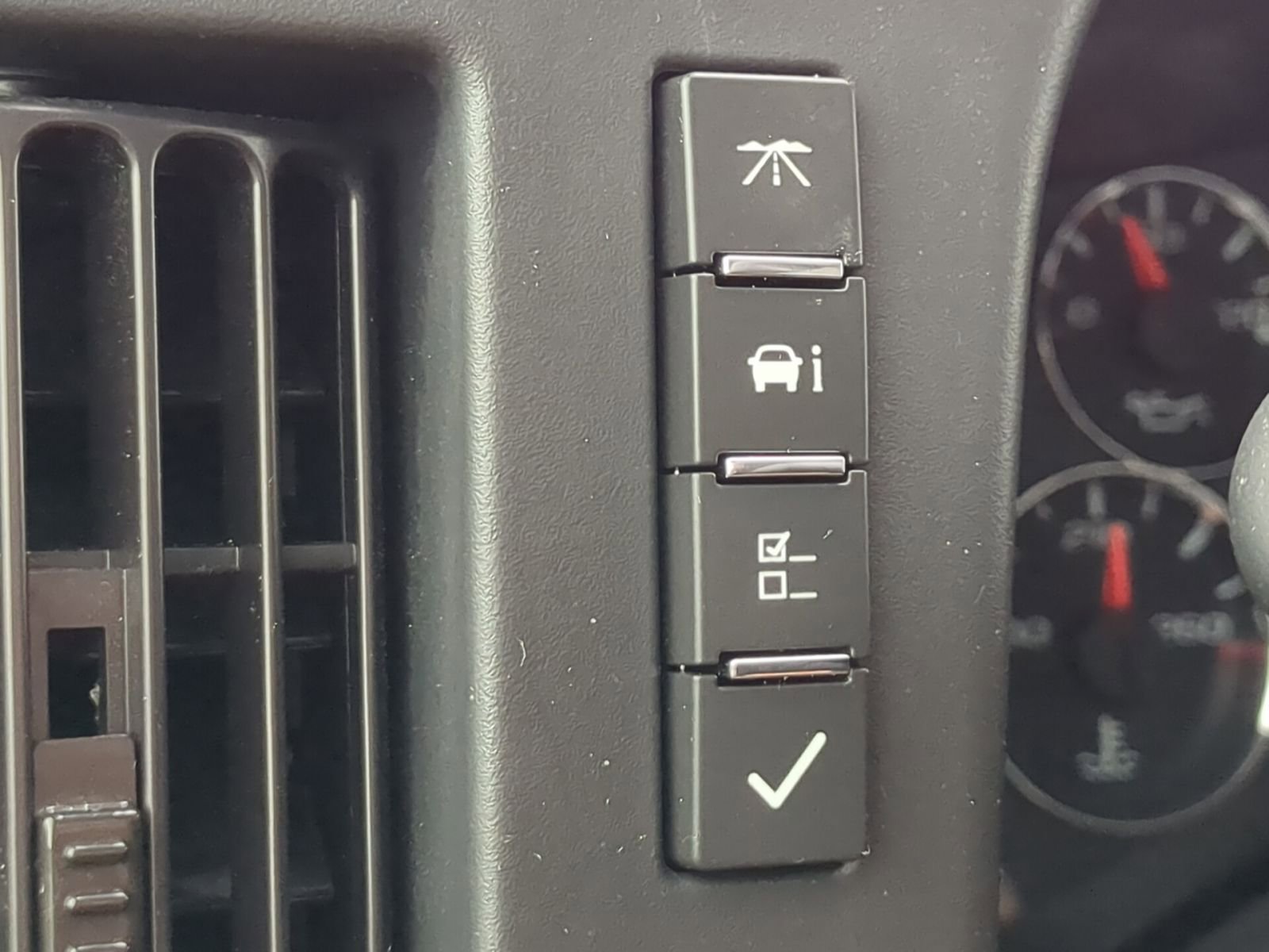 New 2025 GMC Savana 4500 w/ Power Convenience Package image 16