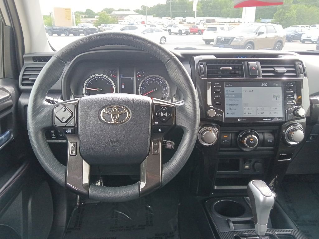 Used 2024 Toyota 4Runner TRD Off-Road AWD/4WD image 26