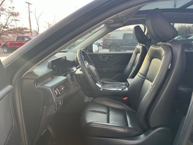 Used 2025 Lincoln Aviator AWD image 15