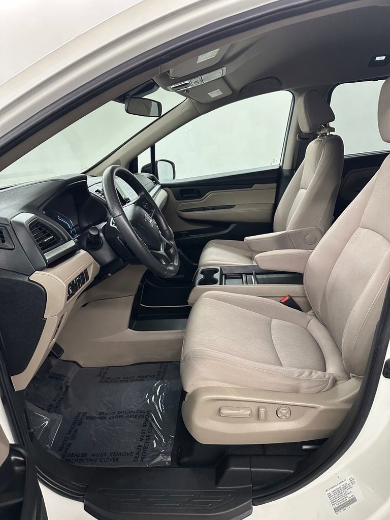 Used 2018 Honda Odyssey EX image 11