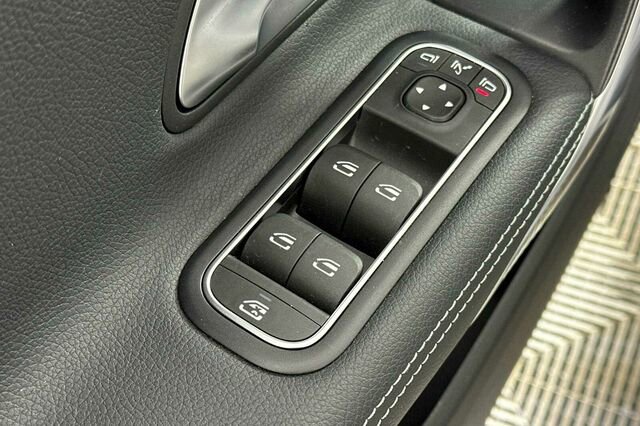Certified 2025 Mercedes-Benz CLA 250 image 12