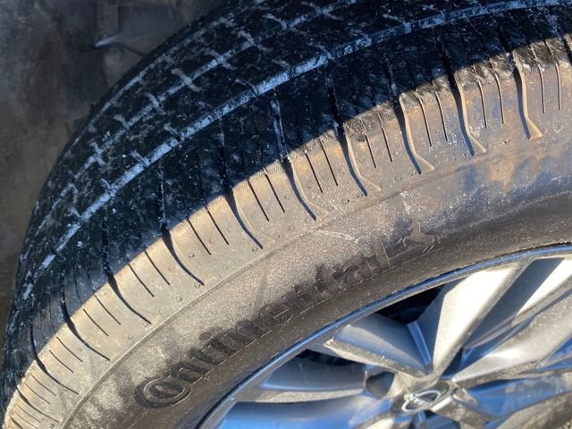 Used 2022 Nissan Rogue S image 22