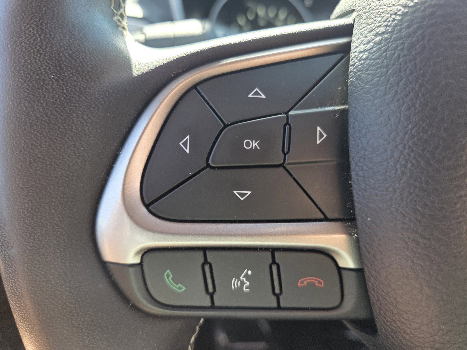 Used 2021 Jeep Compass Latitude image 28