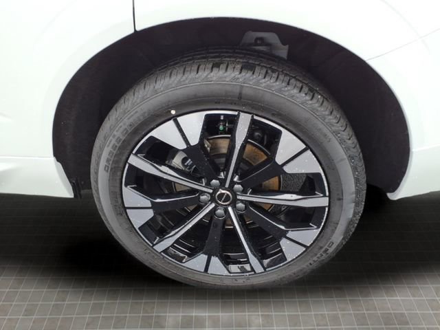 New 2026 Volvo XC60 B5 Plus w/ Protection Package Premier AWD/4WD image 10